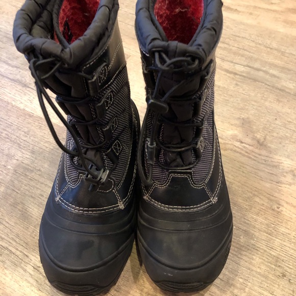 Kids NorthFace Alpenglow Snow-boots Size 4 - Picture 2 of 6